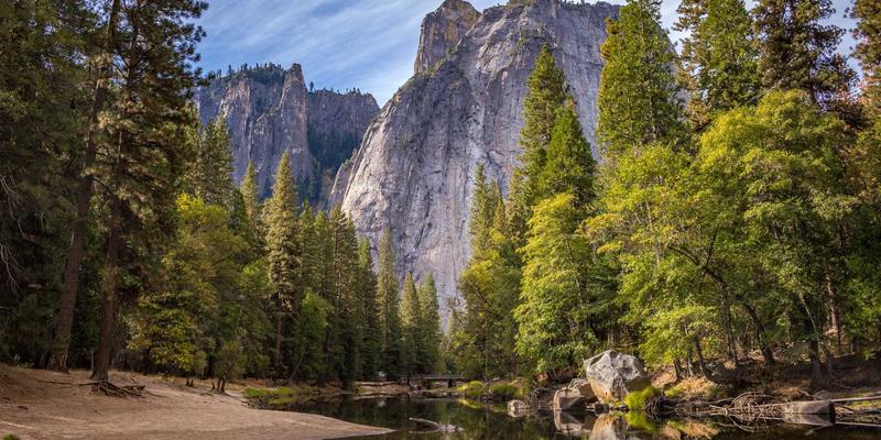 博恩商贸：国际贸易中化工品及危险品进出口代理的合规操作与风险规避全指南